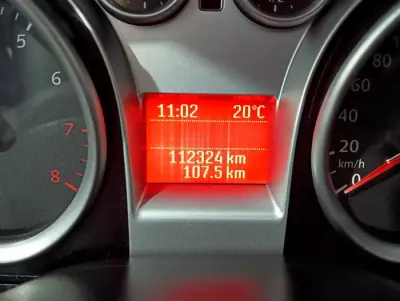 Ford Focus SW 2010 - 5990 EUR, 112000 km - AUTO.MOTO.pt - 112000km - foto 20 de 51