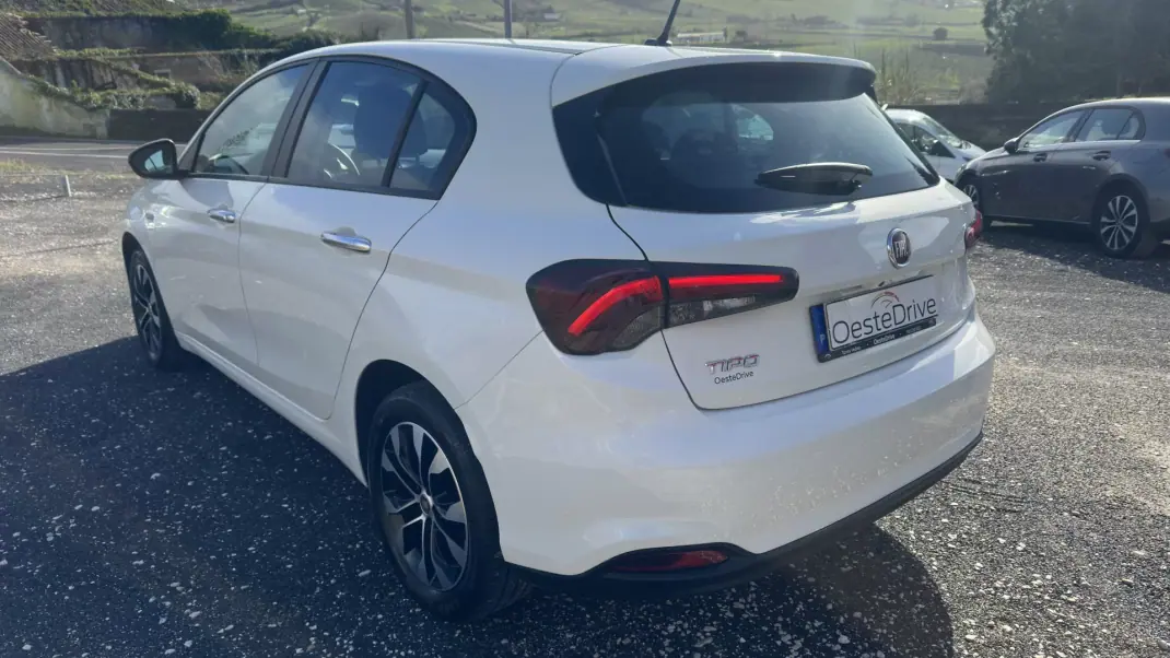 Fiat Tipo 2022 - 13490 EUR, 72000 km - AUTO.MOTO.pt - 72000km - foto 6 de 20