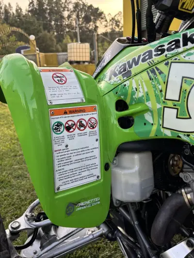 Kawasaki KFX 2004 - 5550 EUR, 1000 km - AUTO.MOTO.pt - 1000km - foto 4 de 5