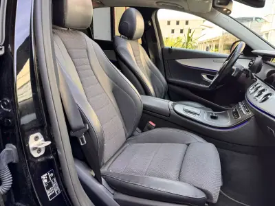 Mercedes-Benz E 220 2022 - 34500 EUR, 173176 km - AUTO.MOTO.pt - 173176km - foto 26 de 27