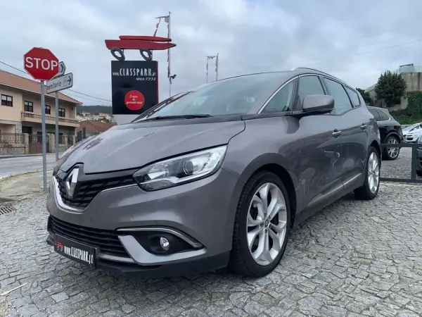 Renault Grand Scénic 2017 - 14900 EUR, 171000 km - AUTO.MOTO.pt - 171000km - foto 2 de 14