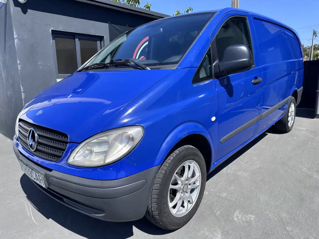 Mercedes-Benz VITO 111 CDI -LONGA 2005 - 5900 EUR, 400000 km - AUTO.MOTO.pt - 400000km - foto 1 de 22