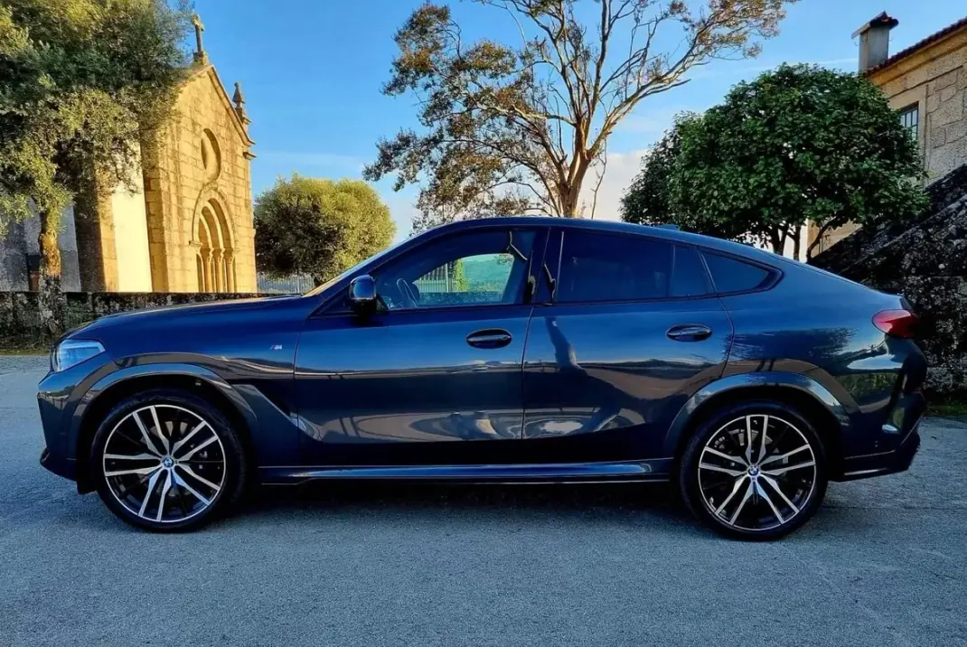 BMW X6 2020 - 83990 EUR, 61000 km - AUTO.MOTO.pt - 61000km - foto 4 de 46