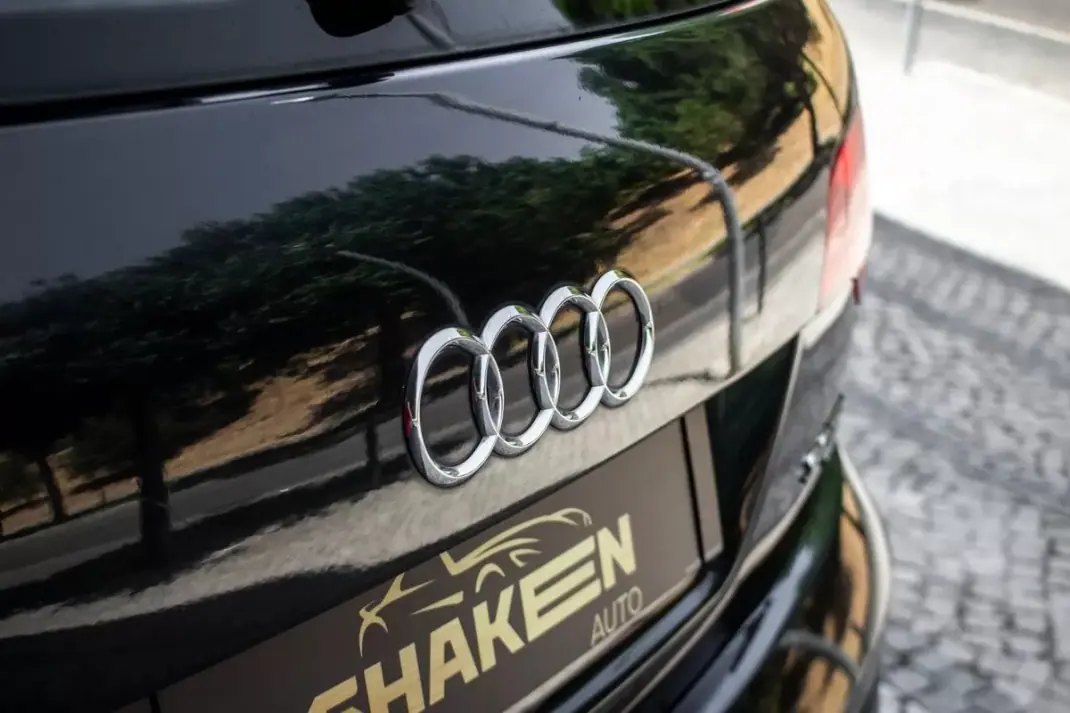 Audi Q7 2007 - 13790 EUR, 328646 km - 328646km - foto 37 de 38