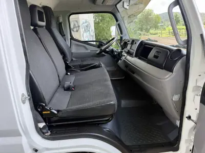 Mitsubishi 2019 - 27600 EUR, 144000 km - AUTO.MOTO.pt - 144000km - foto 17 de 25