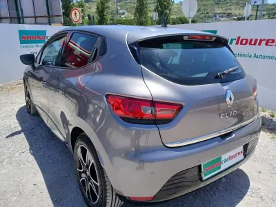 Renault Clio 2014 - 8950 EUR, 137482 km - AUTO.MOTO.pt - 137482km - foto 11 de 26