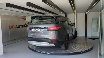 Land Rover Discovery 2017 - 34500 EUR, 161481 km - 161481km - foto 18 de 74