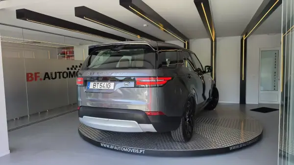 Land Rover Discovery 2017 - 34500 EUR, 161481 km - 161481km - foto 18 de 74
