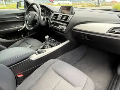 BMW 116 2015 - 11950 EUR, 266000 km - AUTO.MOTO.pt - 266000km - foto 7 de 11