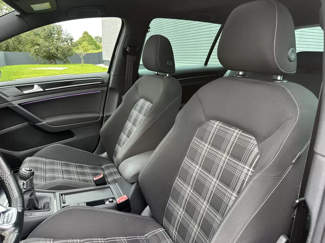 Volkswagen Golf 2014 - 15000 EUR, 240000 km - 240000km - foto 36 de 83