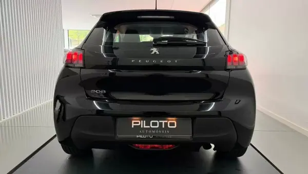 Peugeot 208 2020 - 16990 EUR, 96739 km - AUTO.MOTO.pt - 96739km - foto 8 de 27