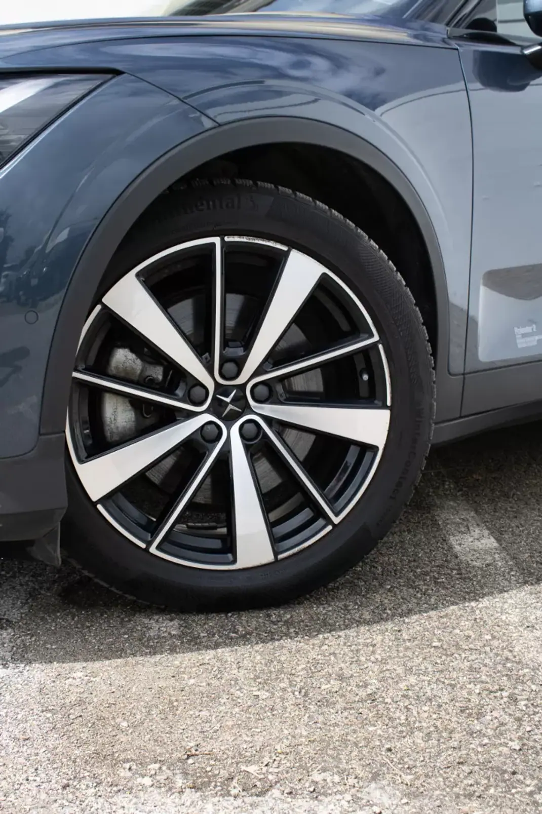 Polestar 2 2021 - 22500 EUR, 138000 km - AUTO.MOTO.pt - 138000km - foto 8 de 46