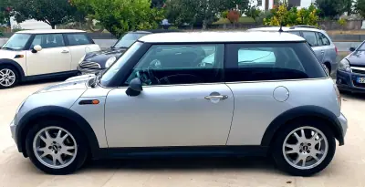 MINI One 2004 - 7990 EUR, 179700 km - AUTO.MOTO.pt - 179700km - foto 8 de 22