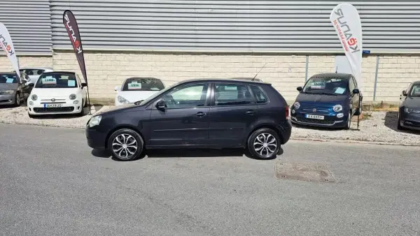 Volkswagen Polo 2008 - 4980 EUR, 154267 km - AUTO.MOTO.pt - 154267km - foto 25 de 38