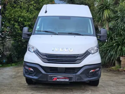 Iveco Daily 35 S14 2.3 D PLATAFORMA 2023 - 24999 EUR, 110000 km - AUTO.MOTO.pt - 110000km - foto 2 de 17