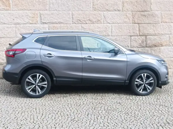 Nissan Qashqai 2019 - 18300 EUR, 116500 km - AUTO.MOTO.pt - 116500km - foto 5 de 13