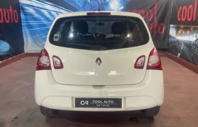 Renault Twingo 2012 - 6499 EUR, 72000 km - AUTO.MOTO.pt - 72000km - foto 5 de 26