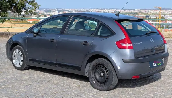Citroën C4 2008 - 2500 EUR, 247852 km - AUTO.MOTO.pt - 247852km - foto 7 de 18