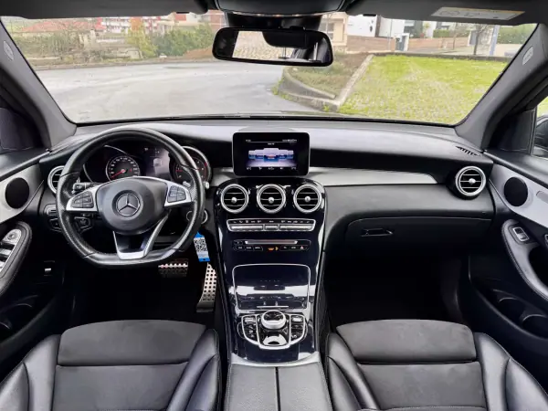 Mercedes-Benz GLC 250 2018 - 34990 EUR, 175000 km - AUTO.MOTO.pt - 175000km - foto 17 de 33