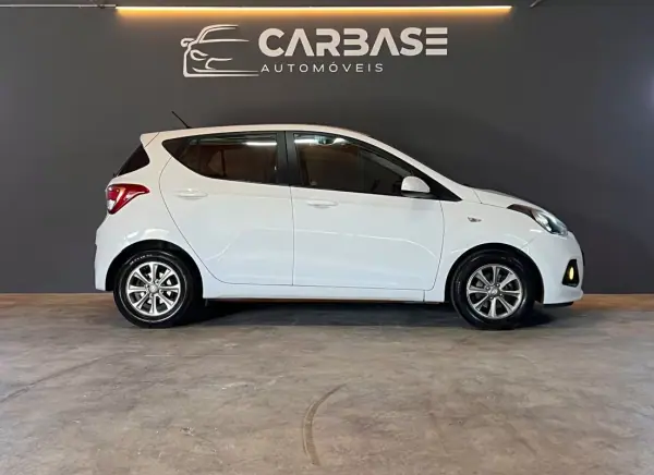 Hyundai i10 2015 - 7490 EUR, 97172 km - 97172km - foto 4 de 16