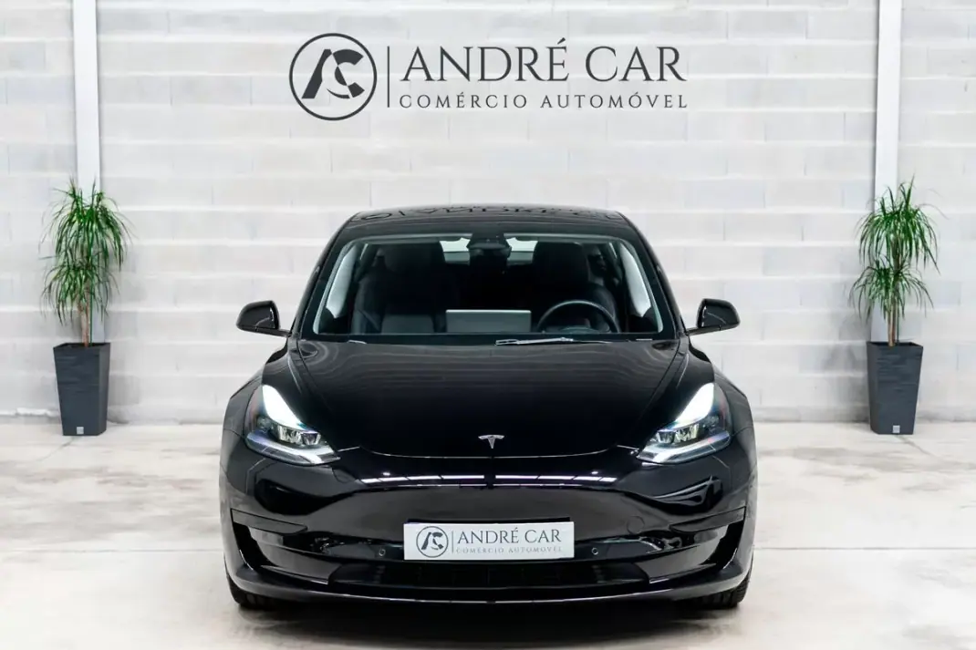 Tesla Model 3 2021 - 26450 EUR, 64959 km - AUTO.MOTO.pt - 64959km - foto 3 de 53