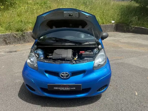 Toyota Aygo 2010 - 5490 EUR, 149000 km - AUTO.MOTO.pt - 149000km - foto 22 de 25