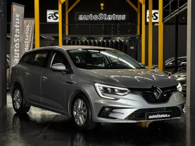 Renault Mégane Sport Tourer 2022 - 16990 EUR, 132900 km - AUTO.MOTO.pt - 132900km - foto 2 de 31