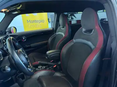 MINI John Cooper Works 2015 - 22900 EUR, 185000 km - AUTO.MOTO.pt - 185000km - foto 8 de 12