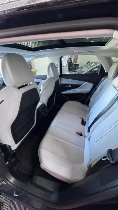 Peugeot 3008 2018 - 18900 EUR, 115000 km - AUTO.MOTO.pt - 115000km - foto 13 de 46