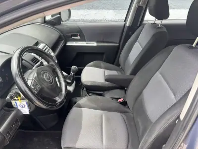 Mazda 5 2007 - 3990 EUR, 230146 km - AUTO.MOTO.pt - 230146km - foto 9 de 21