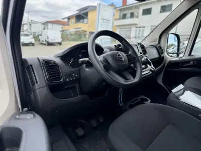 Opel 2024 - 31450 EUR, 59000 km - AUTO.MOTO.pt - 59000km - foto 9 de 20