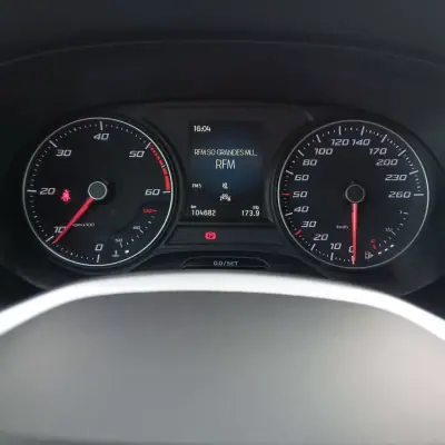 SEAT Ateca 2022 - 22500 EUR, 104680 km - AUTO.MOTO.pt - 104680km - foto 23 de 27