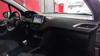 Peugeot 2008 2016 - 13750 EUR, 44423 km - AUTO.MOTO.pt - 44423km - foto 44 de 58