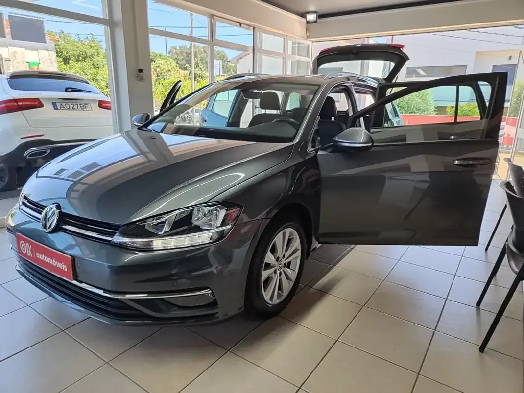 Volkswagen Golf Variant 2019 - 18250 EUR, 35000 km - 35000km - foto 14 de 23