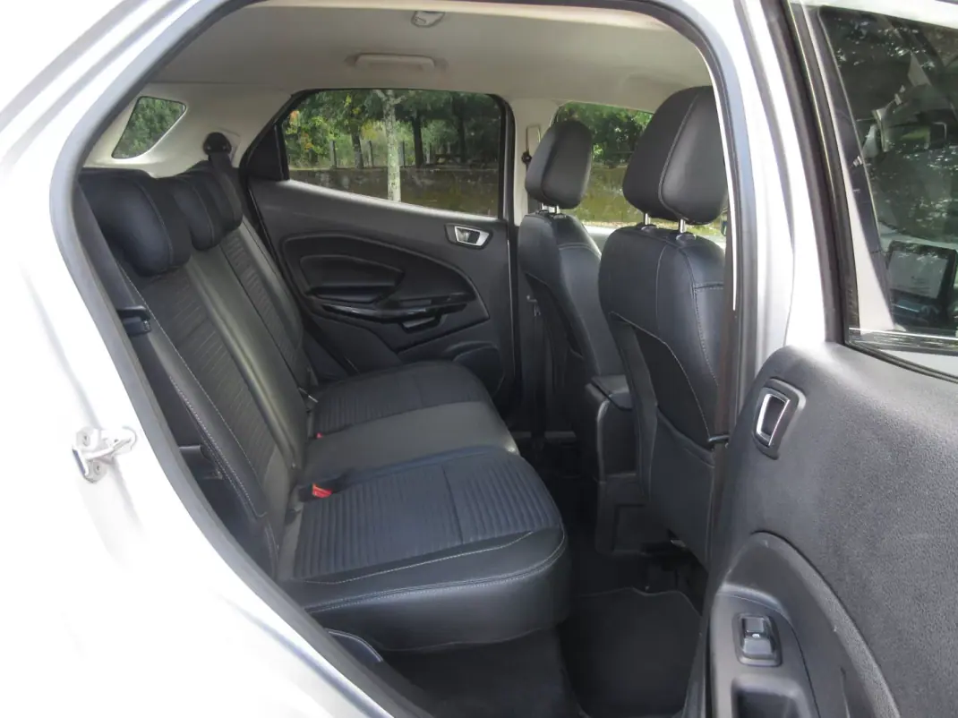 Ford EcoSport 2019 - 154900 EUR, 88000 km - 88000km - foto 38 de 54