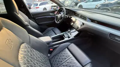 Audi e-tron Sportback 2022 - 39990 EUR, 82000 km - 82000km - foto 41 de 45
