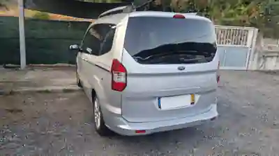 Ford Courier 2017 - 9150 EUR, 72862 km - AUTO.MOTO.pt - 72862km - foto 8 de 15