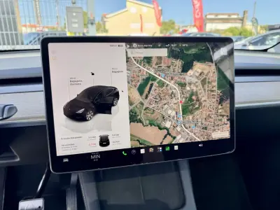 Tesla Model Y 2023 - 32990 EUR, 130000 km - 130000km - foto 13 de 18
