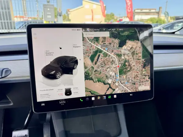 Tesla Model Y 2023 - 32990 EUR, 130000 km - 130000km - foto 13 de 18