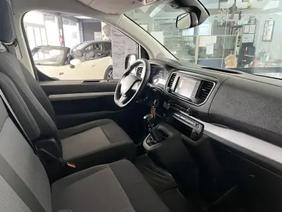 Citroën Spacetourer 2018 - 21800 EUR, 210620 km - AUTO.MOTO.pt - 210620km - foto 19 de 23