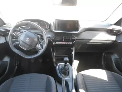 Peugeot 208 2023 - 15500 EUR, 56044 km - AUTO.MOTO.pt - 56044km - foto 8 de 11