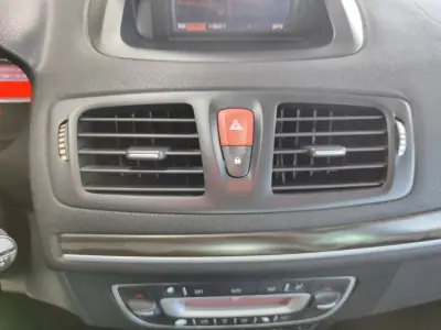 Renault Mégane 2009 - 4500 EUR, 232000 km - 232000km - foto 29 de 36