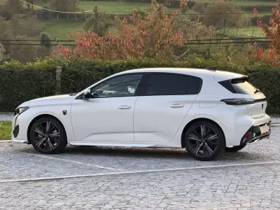 Peugeot 308 2021 - 25000 EUR, 58000 km - AUTO.MOTO.pt - 58000km - foto 11 de 38