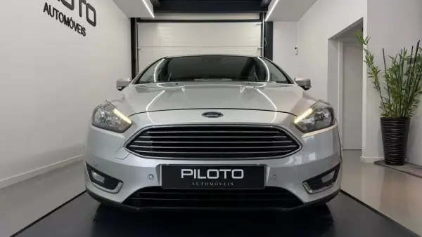 Ford Focus 2018 - 9990 EUR, 168157 km - AUTO.MOTO.pt - 168157km - foto 4 de 33