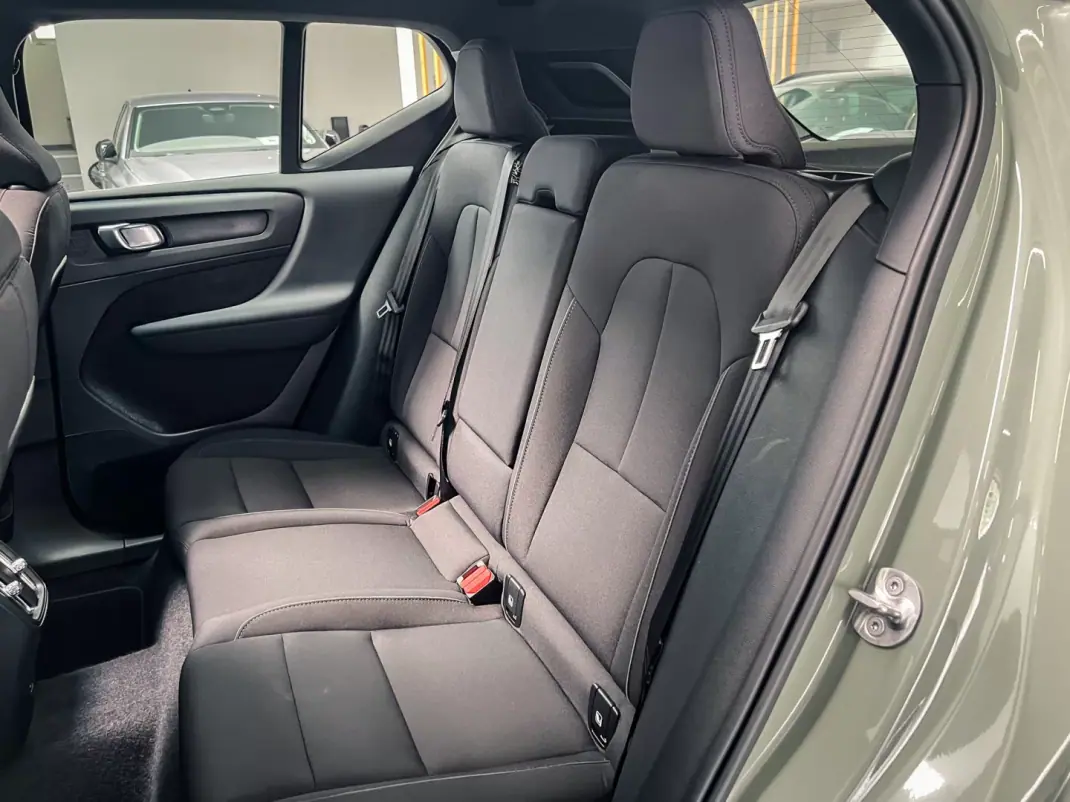Volvo XC 40 2022 - 26900 EUR, 99000 km - 99000km - foto 10 de 25