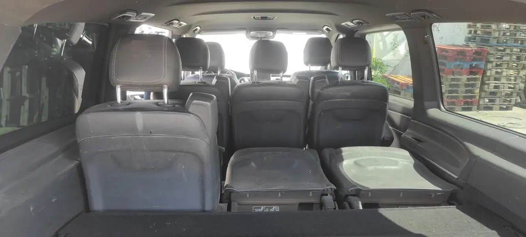 Mercedes-Benz V 250 2016 - 20350 EUR, 360000 km - AUTO.MOTO.pt - 360000km - foto 9 de 14