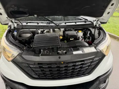 Iveco DAILY 35-140 CONTENTOR E PLATAFORMA 2020 - 28490 EUR, 91000 km - AUTO.MOTO.pt - 91000km - foto 30 de 34