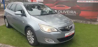 Opel Astra Sports Tourer 2010 - 5750 EUR, 255000 km - AUTO.MOTO.pt - 255000km - foto 2 de 12