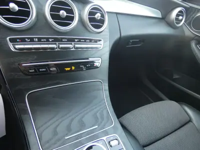 Mercedes-Benz C 220 2018 - 20750 EUR, 299000 km - AUTO.MOTO.pt - 299000km - foto 22 de 27