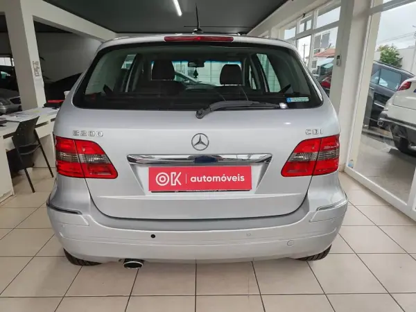 Mercedes-Benz B 200 2006 - 8250 EUR, 190000 km - AUTO.MOTO.pt - 190000km - foto 9 de 34